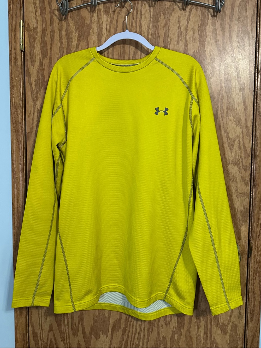 Men’s Under Coldgear Infrared Long Sleeve Pullover Size XL